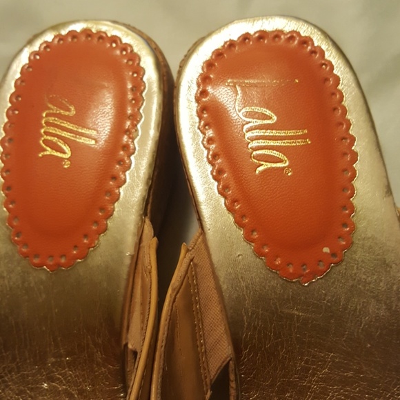 Sold - Picture 3 of 8